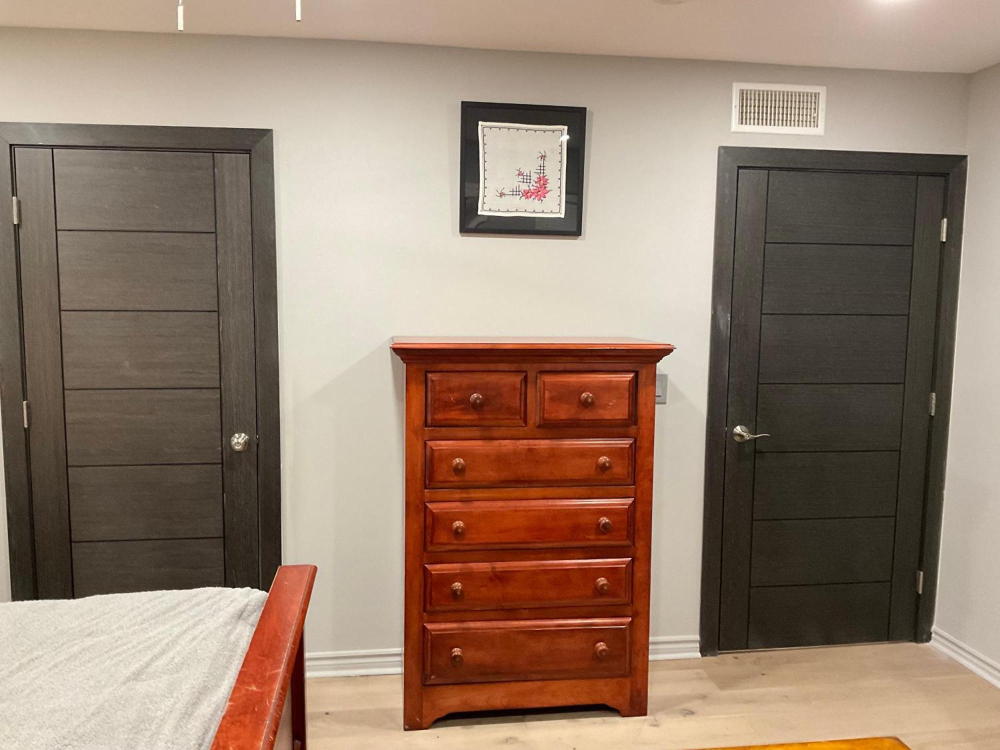 A Luxury Master Bedroom In A Condo Los Angeles Zewnętrze zdjęcie